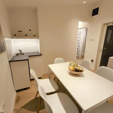 Holiday home Play And Relax In Lake-parkside Cozy Family Retreat - Jegenye *