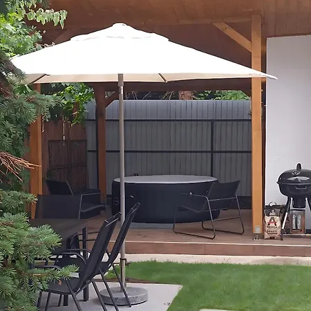 Play And Relax In Lake-parkside Cozy Family Retreat - Jegenye * زاماردي